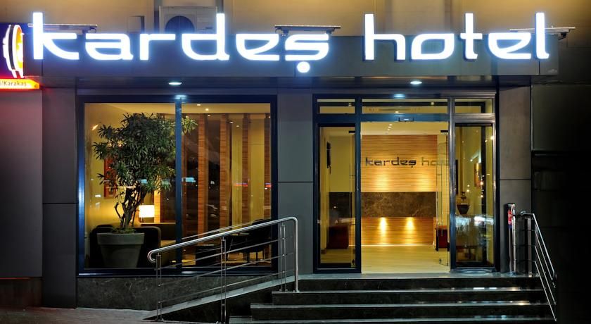Kardeş Otel — 2