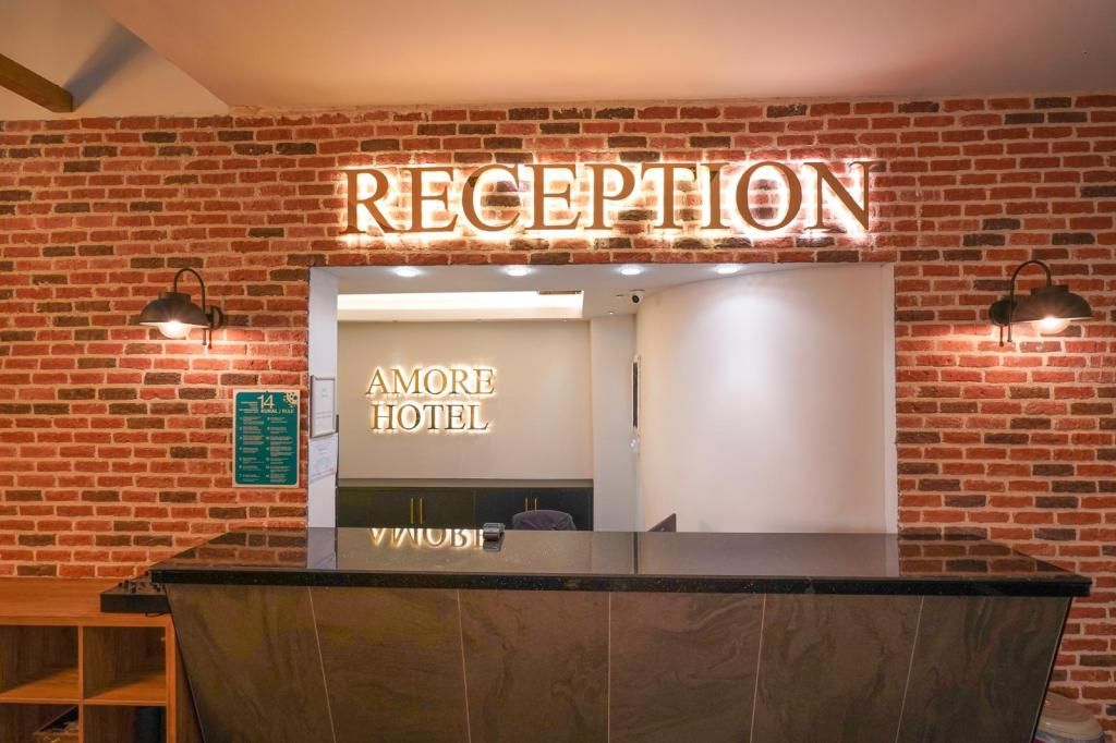 Amore Hotel — 2