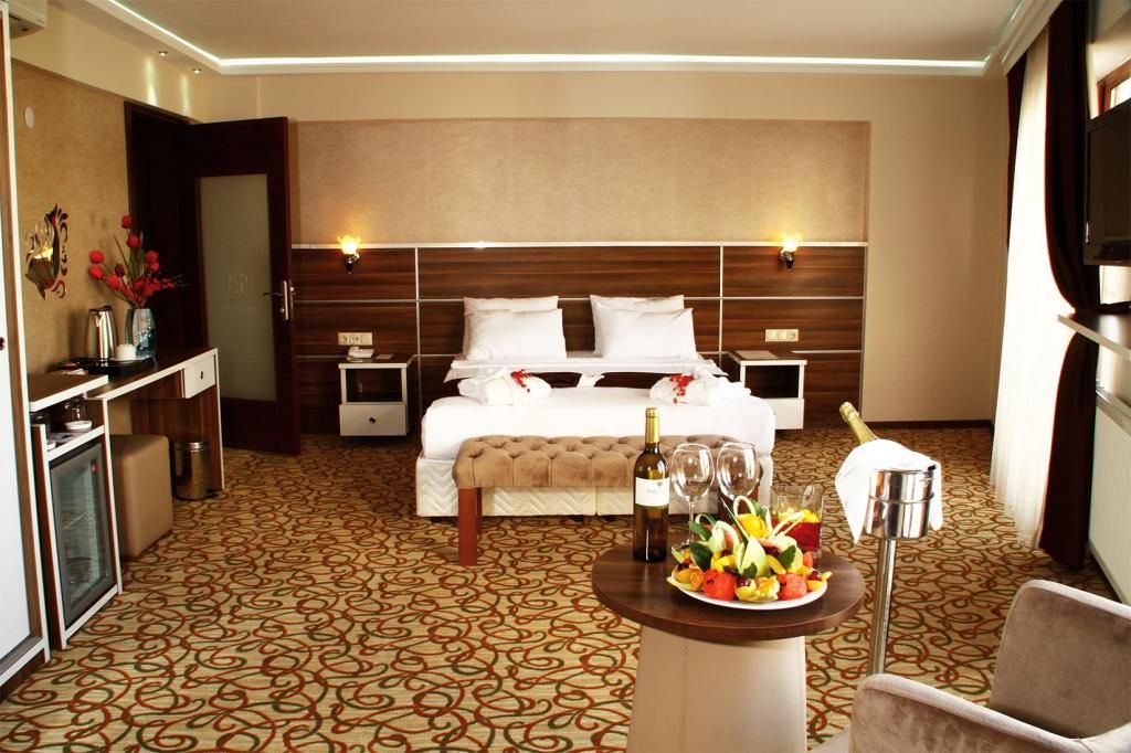 Perama Hotel — 2