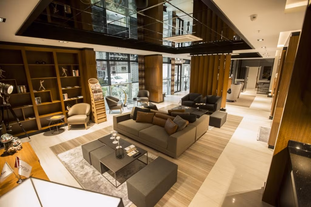 Honour Hotel — 2