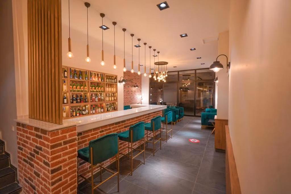 Amore Hotel — 5