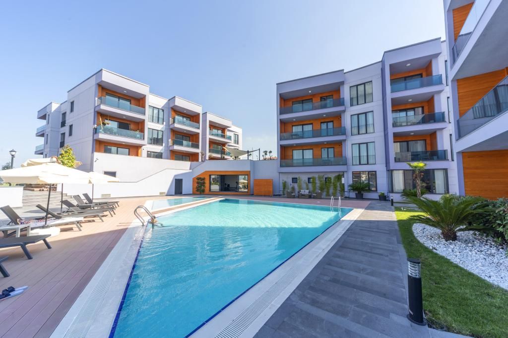 Green Hills Suites — 4