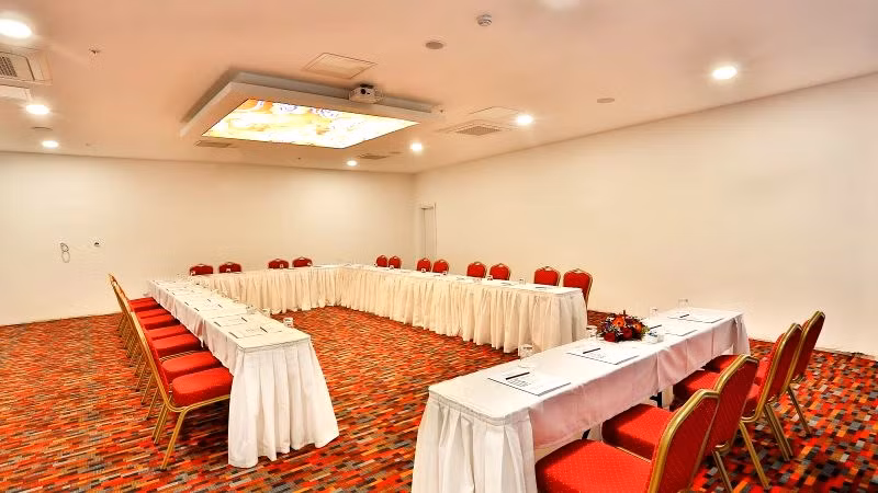Mayi Hotel — 7