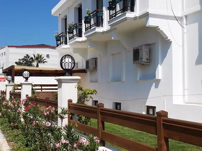 Nemrut Bay Otel — 2