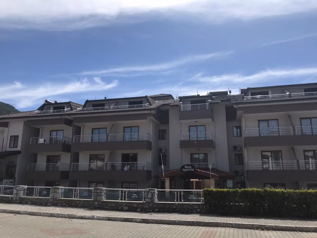 Murat Apart — 2