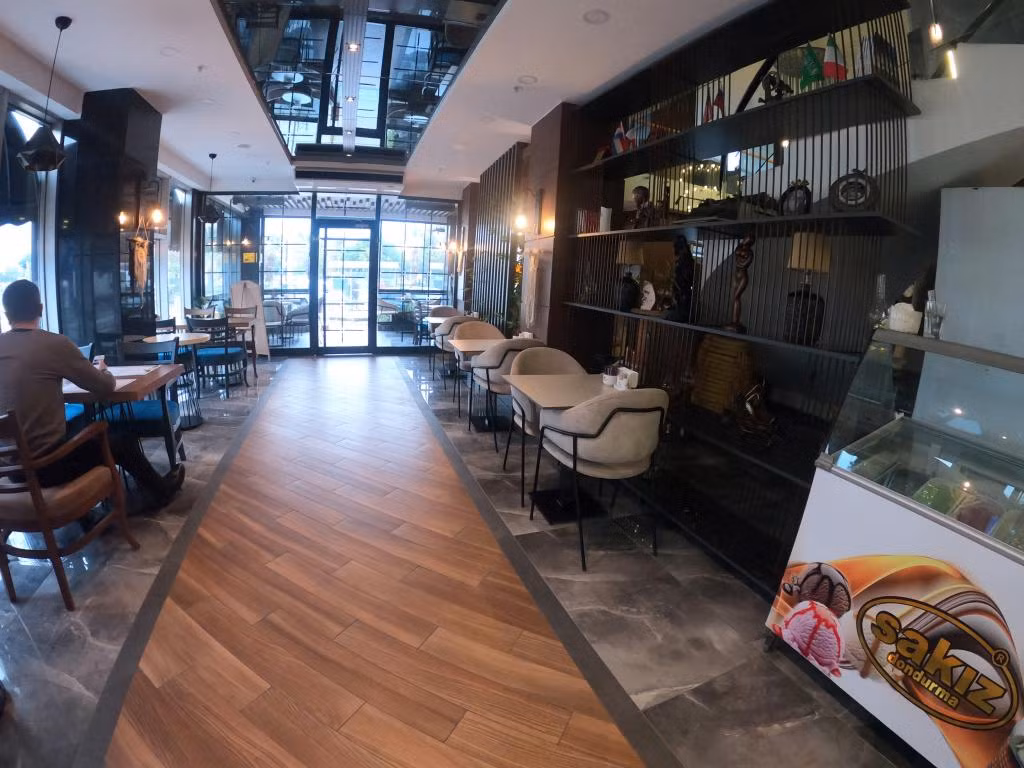 Simisso Hotel — 5