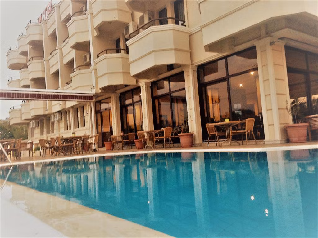 Lord Hotel — 2