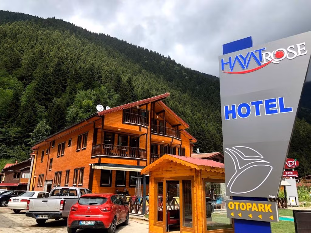 Hayat Rose Hotel — 5