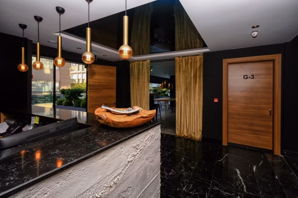 Loft 1502 — 4