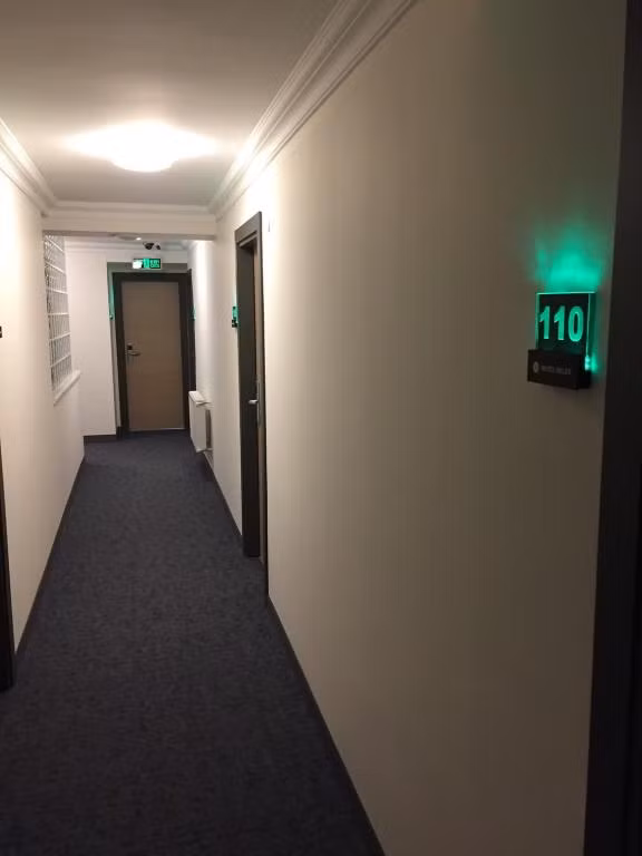 Hotel Helen — 7