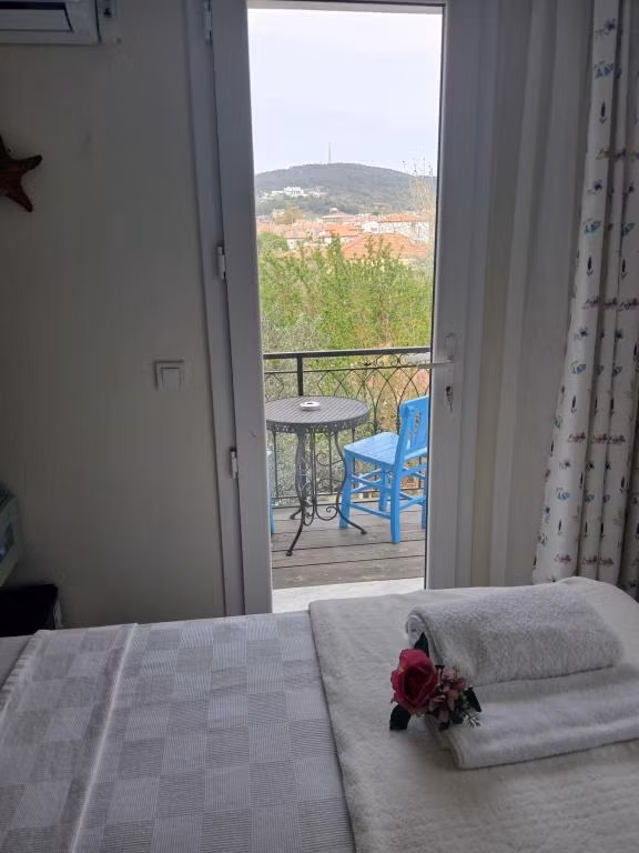 Cunda Güneş Pansiyon — 9