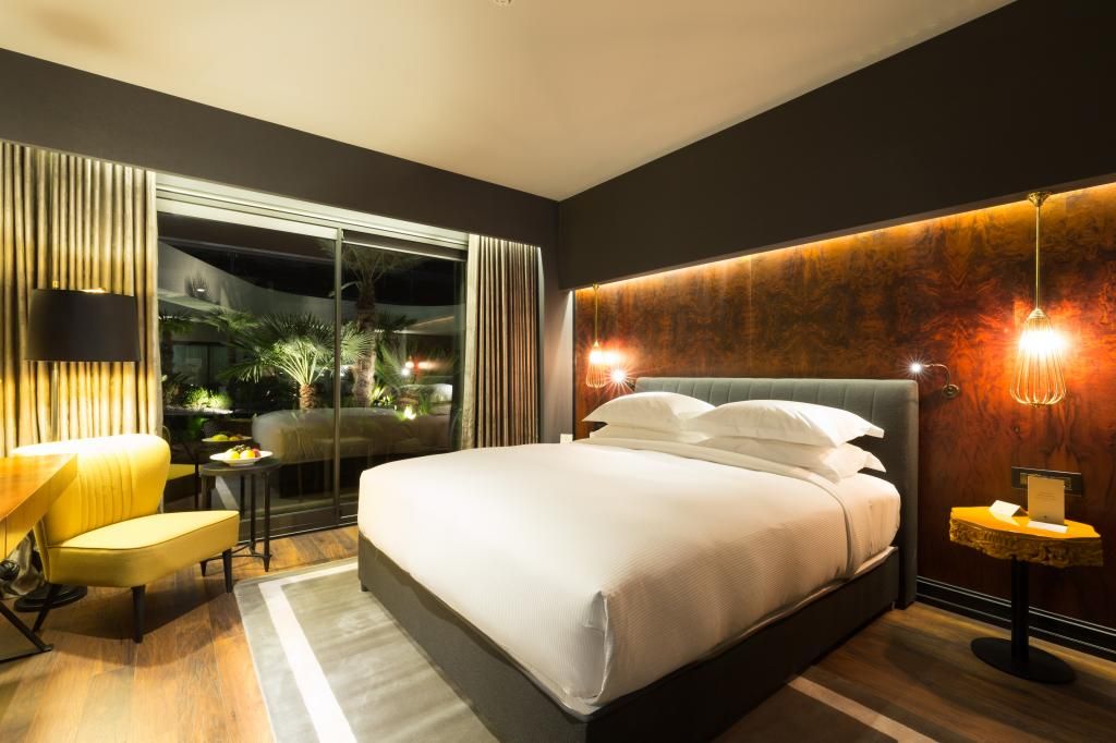 Doubletree by Hilton Airport İzmir — 9