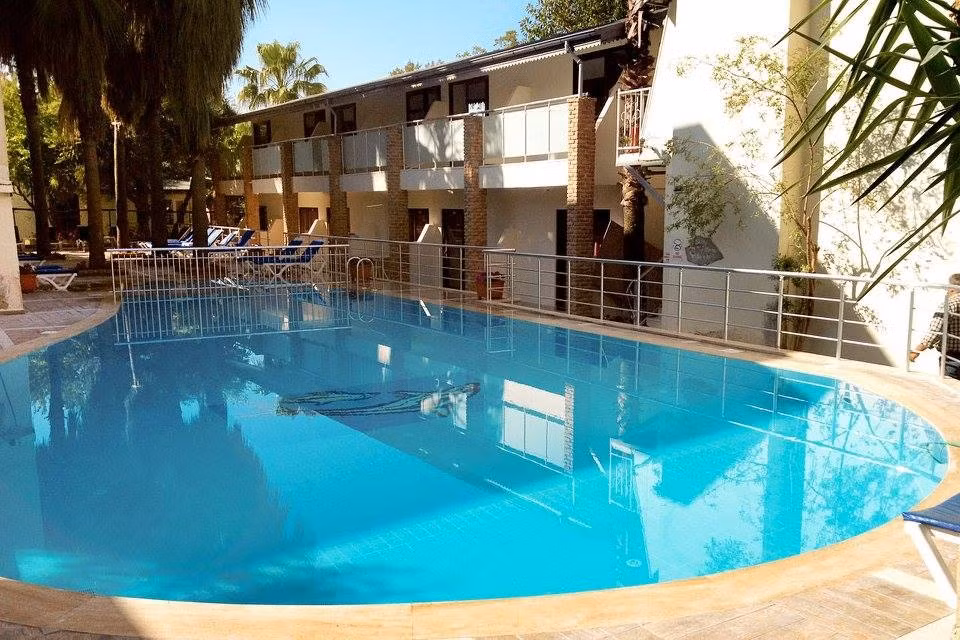 Tropic Hotel — 8