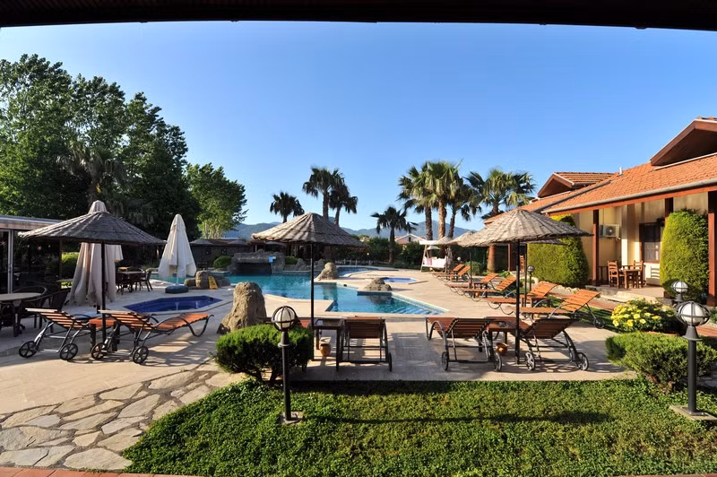 Grenadine Lodge — 2