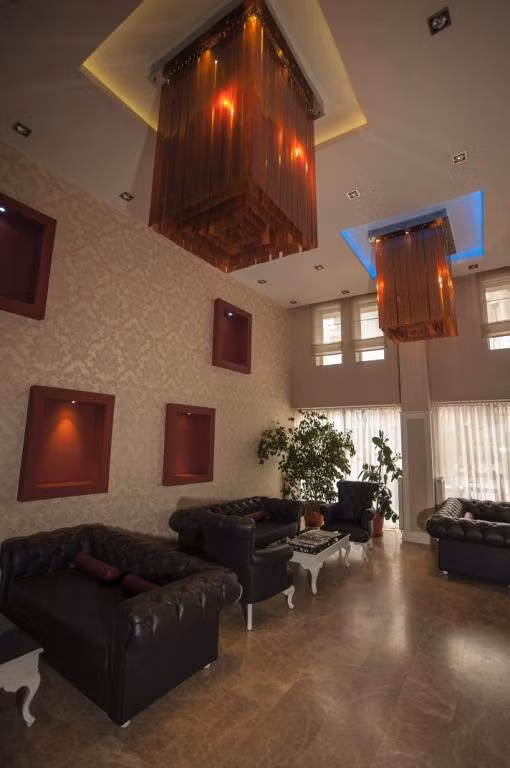 Saros Hotel — 4