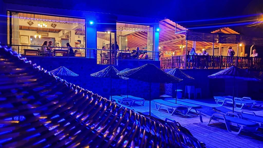 Assos Nazan Motel Restaurant Beach — 3
