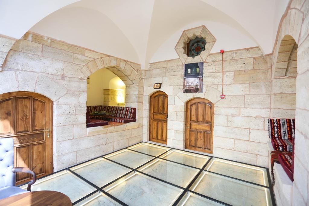 Behrampaşa Otel & Restaurant — 5