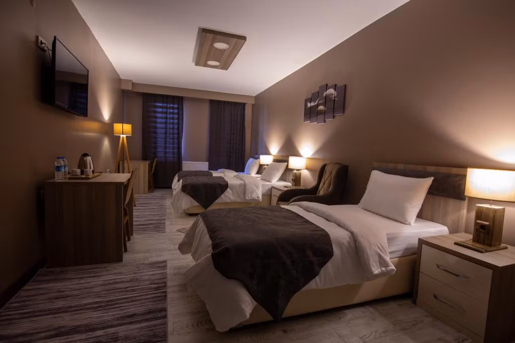 Staron Otel — 9