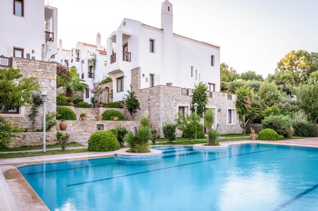 Marphe Hotel Süit ve Villaları — 2