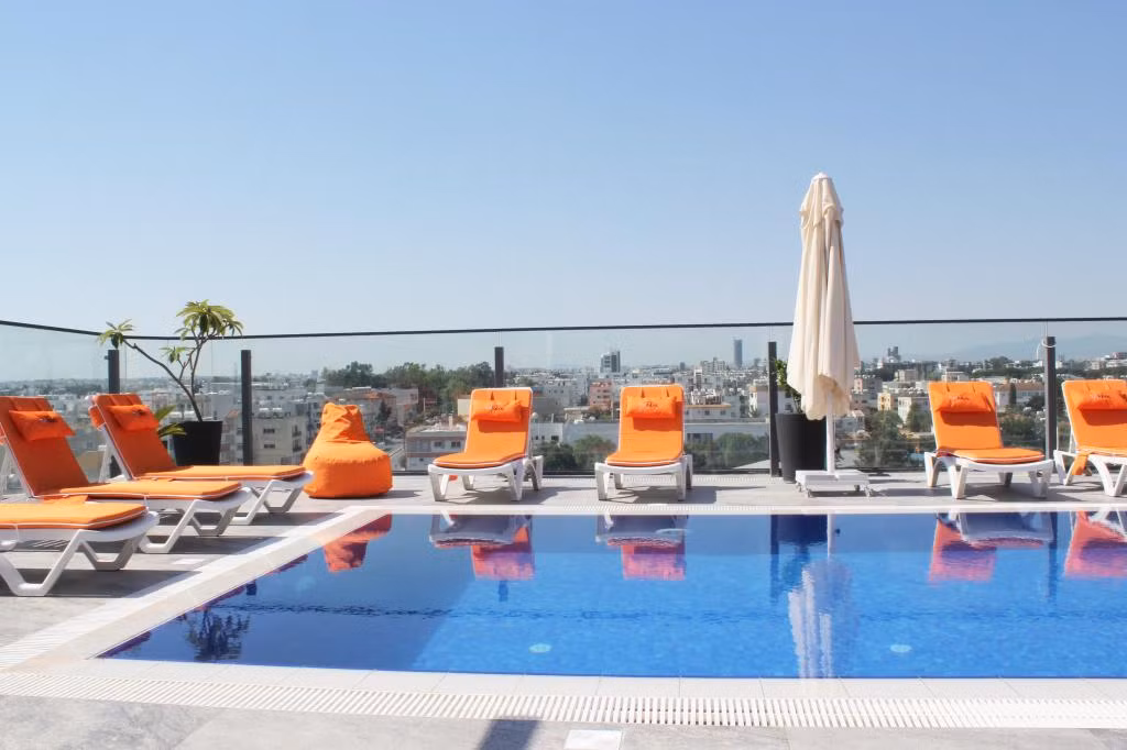 Sky Roof Hotel — 4