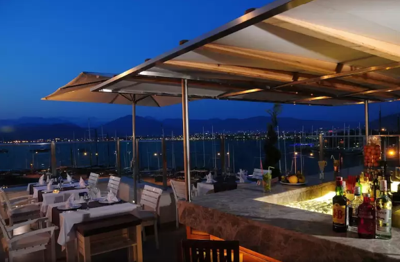 Alesta Yacht Hotel — 7