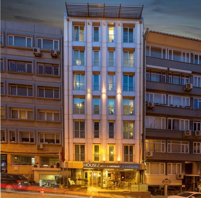 Housez Suites & Apartments — 9