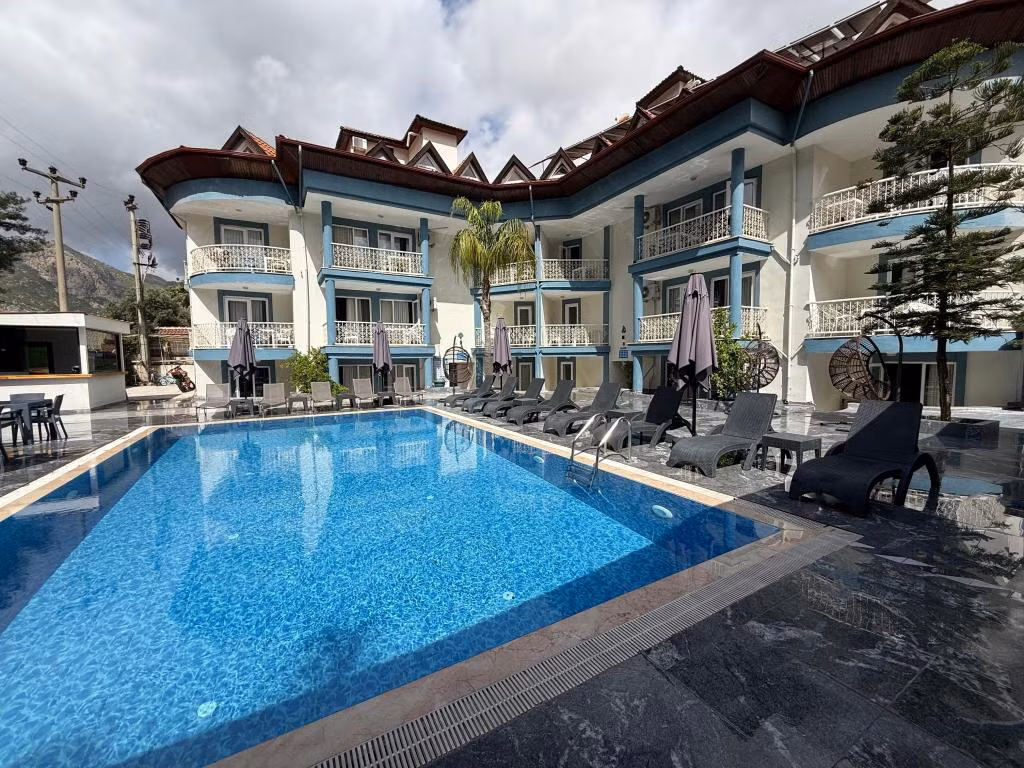Ege Apart Hotel