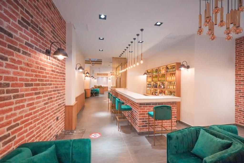 Amore Hotel — 4