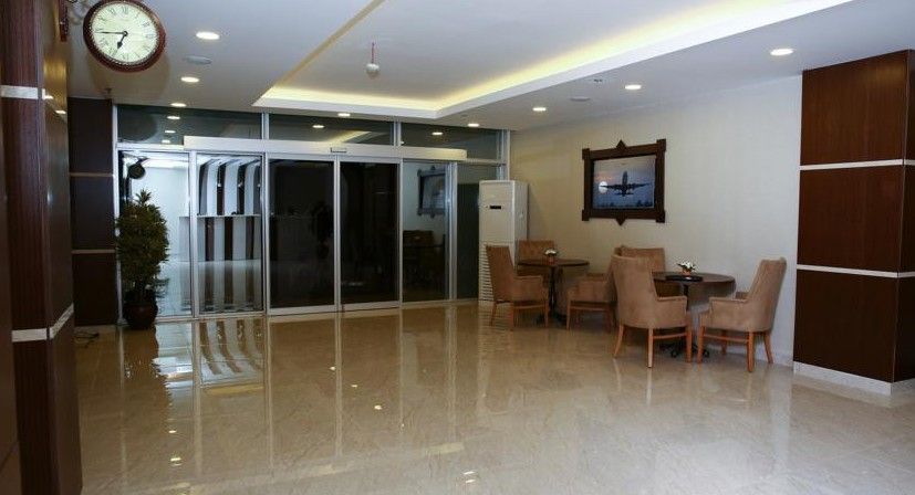 Golden Lounge Hotel — 2