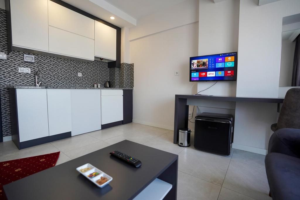 Elea Premium Stay — 8