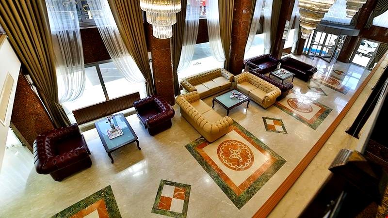 Marathon Hotel — 5