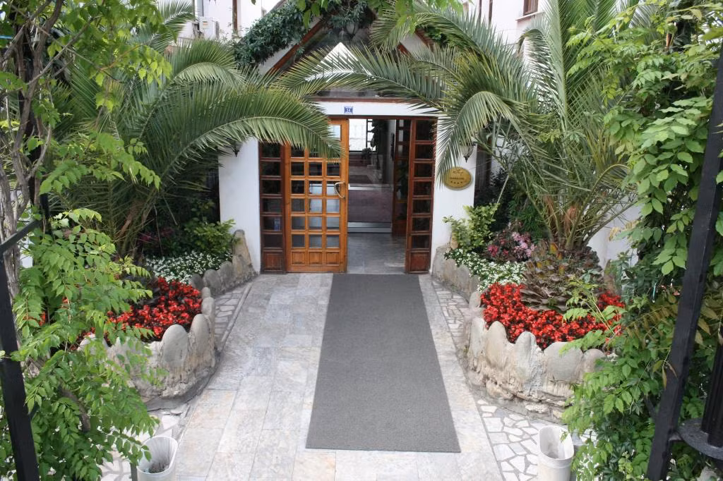 Diapolis Otel — 4