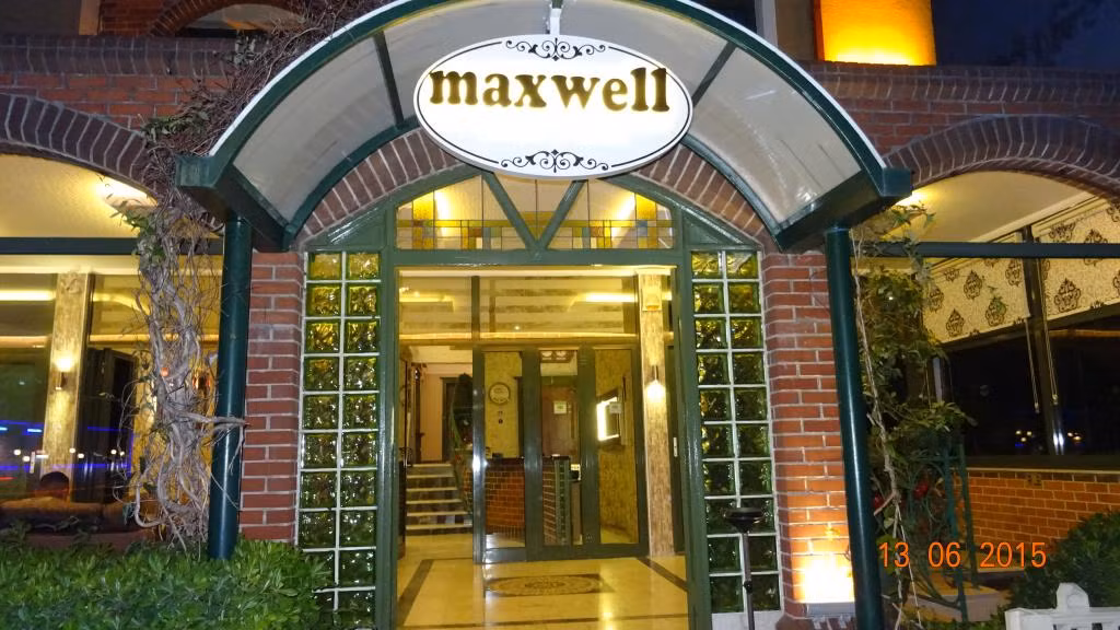 Maxwell Holiday Club