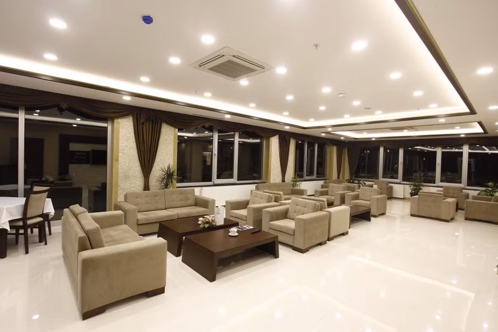 Soylu Otel — 3