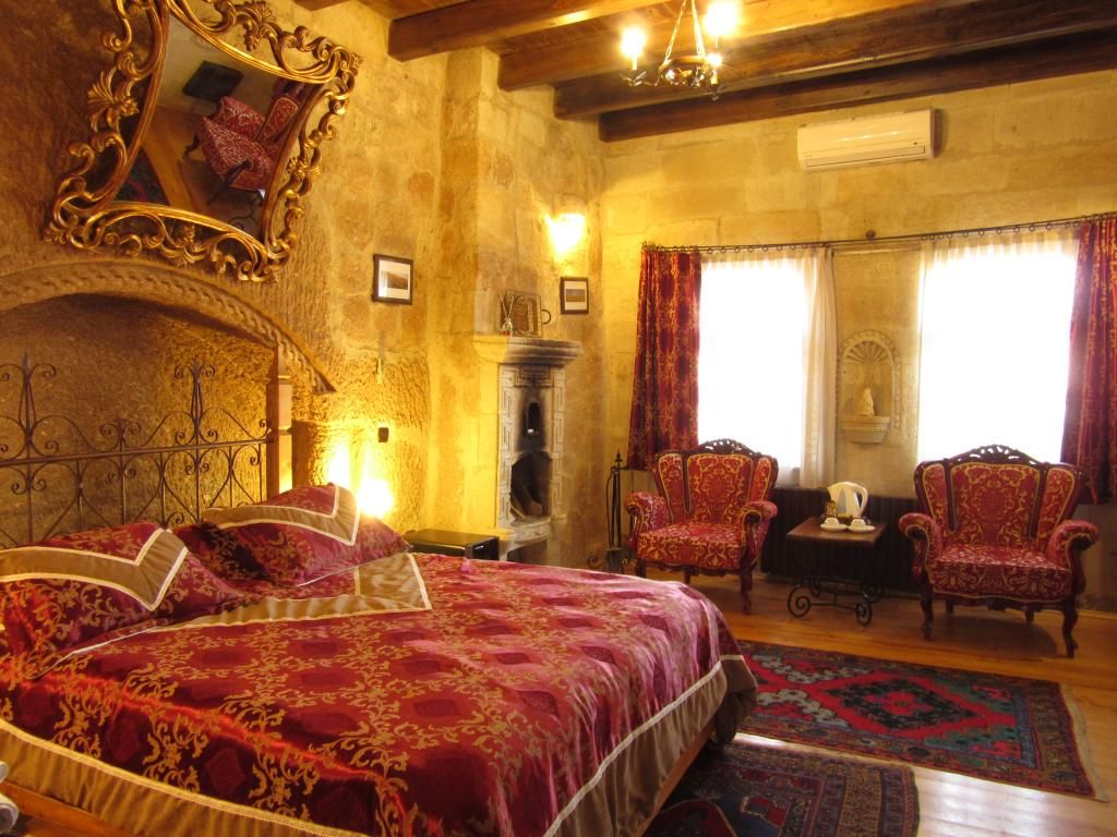 Travellers Cave Hotel — 8