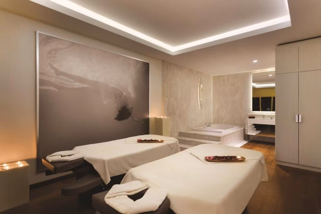 Wyndham Grand Istanbul Kalamış Marina Hotel — 9