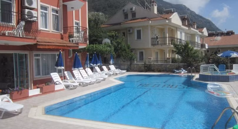 Red Rose Hotel — 2