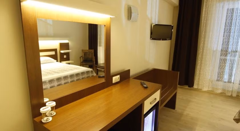Royal Bilgiç Otel — 7