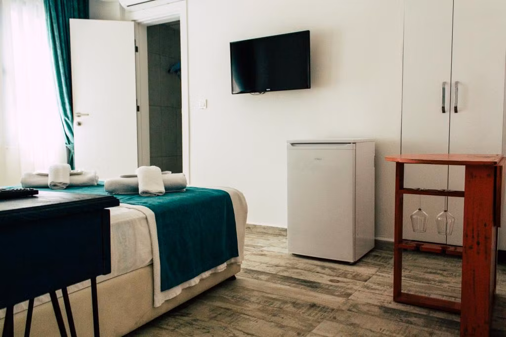 Tenes Otel — 6