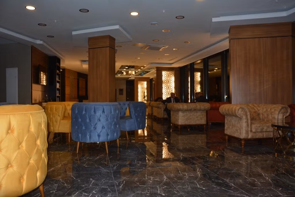 Winter City Hotel — 8