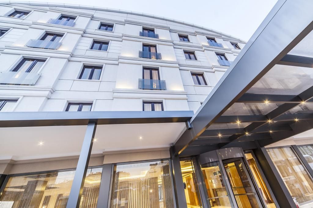 Lamec Hotel Business — 5