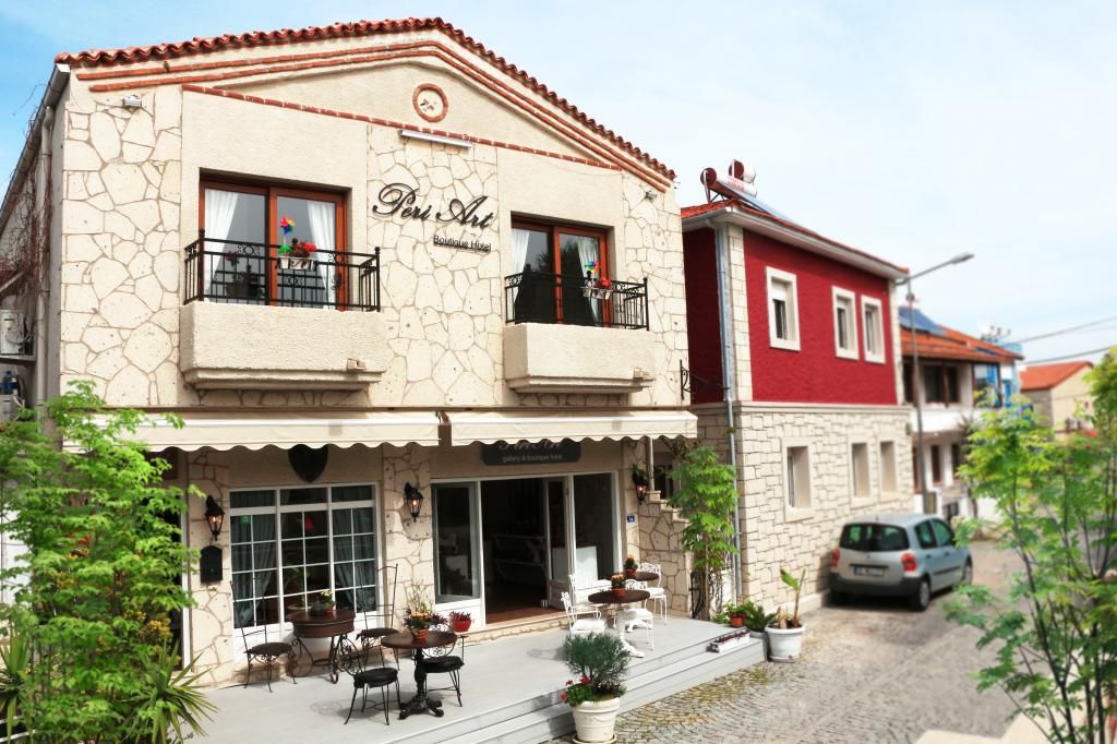 Peri Art Hotel