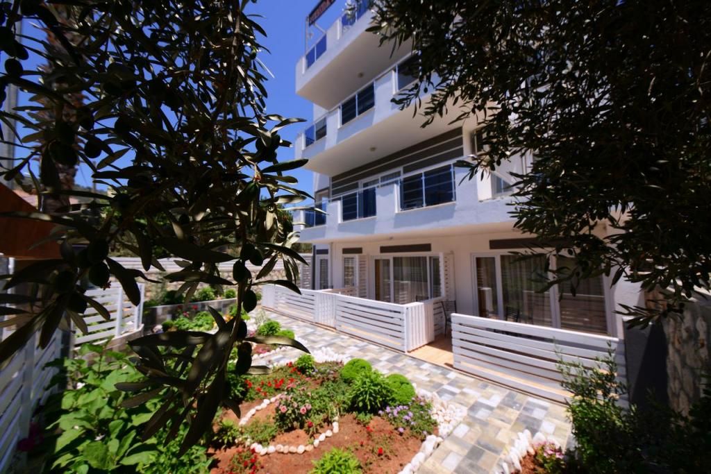 Neruda Hotel — 9