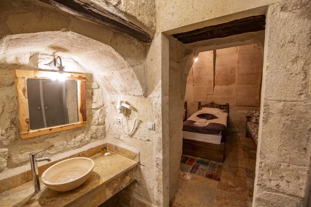 Kayadibi Cave Otel — 6