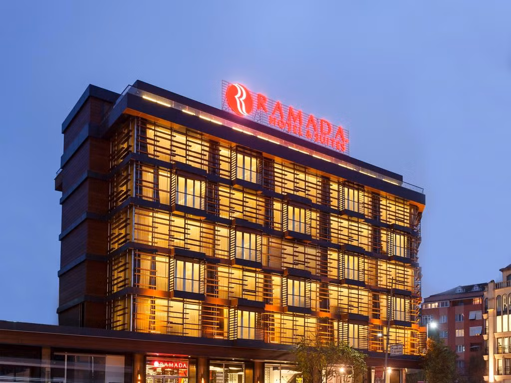 Ramada Hotel & Suites Şişli By Wyndham — 2