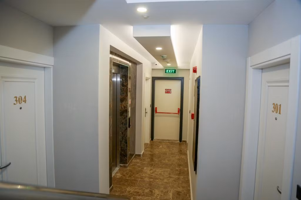 White Golden Suite Hotel — 9
