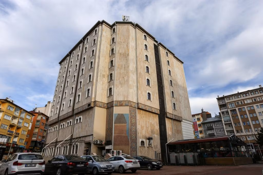 Sivas Büyük Otel — 6