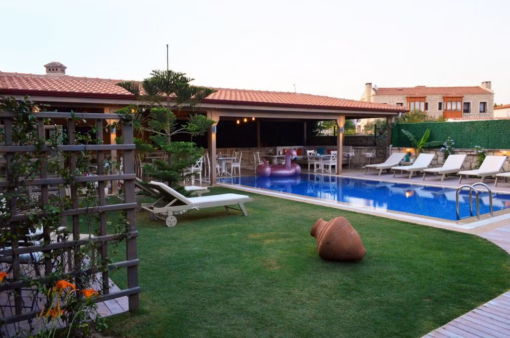 Fehmibey Alaçatı Otel — 6