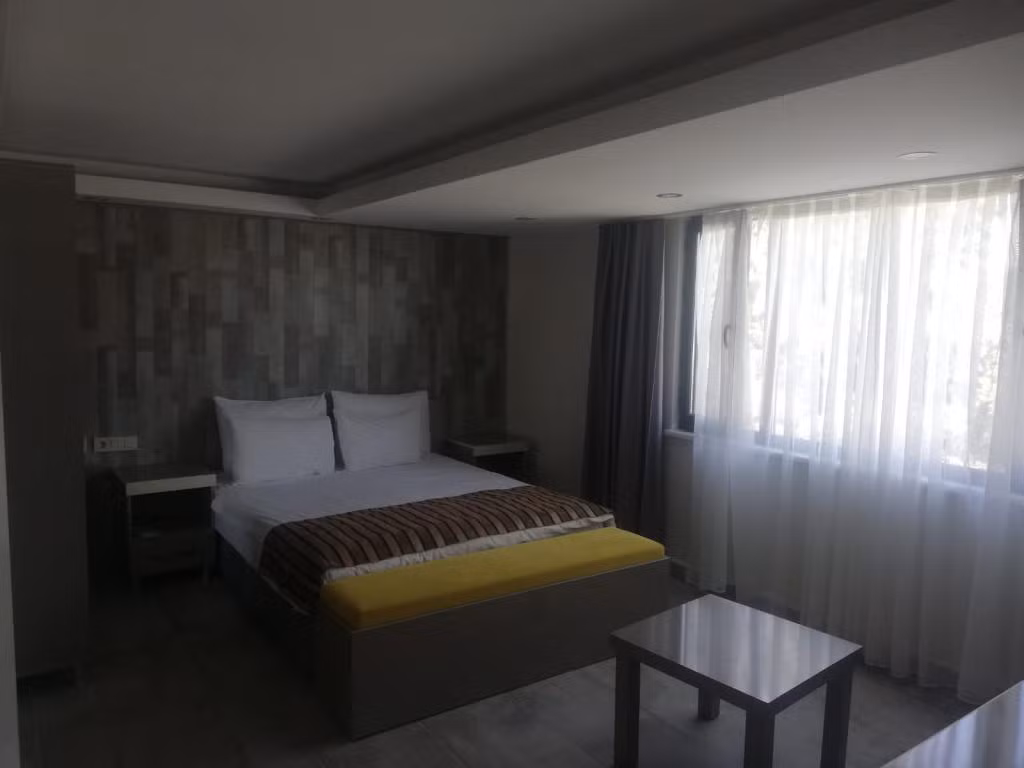 Kum Hotel — 8