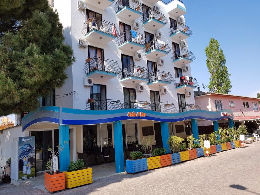 Melike Otel — 8